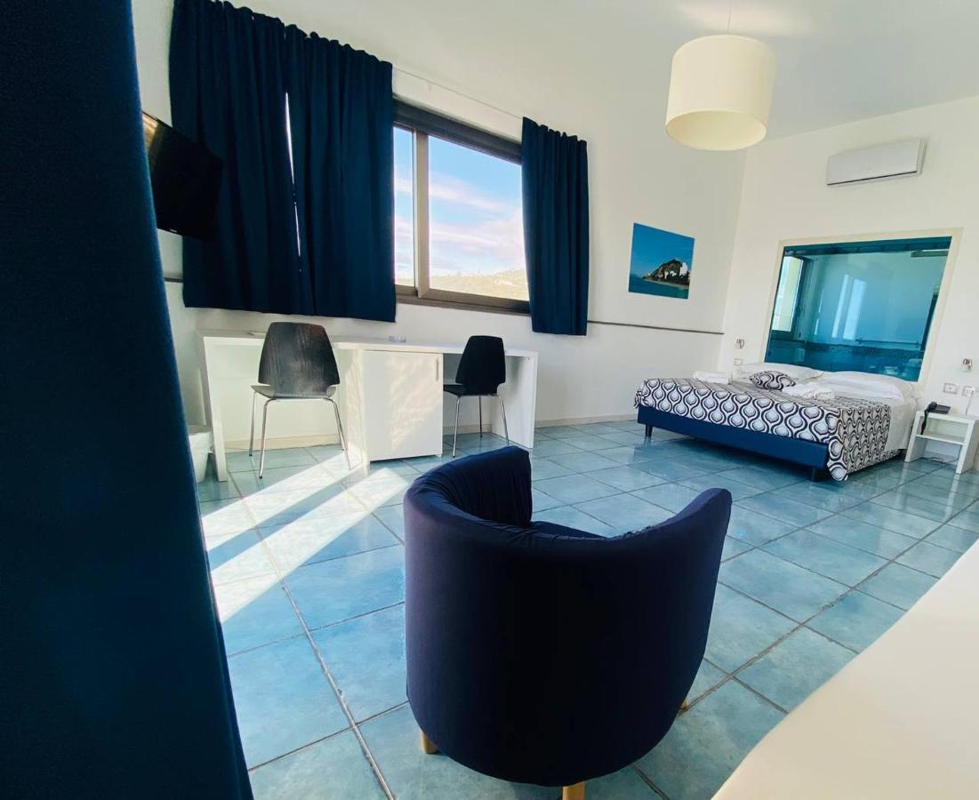 Capo Nettuno Hotel Capo dʼOrlando Екстериор снимка