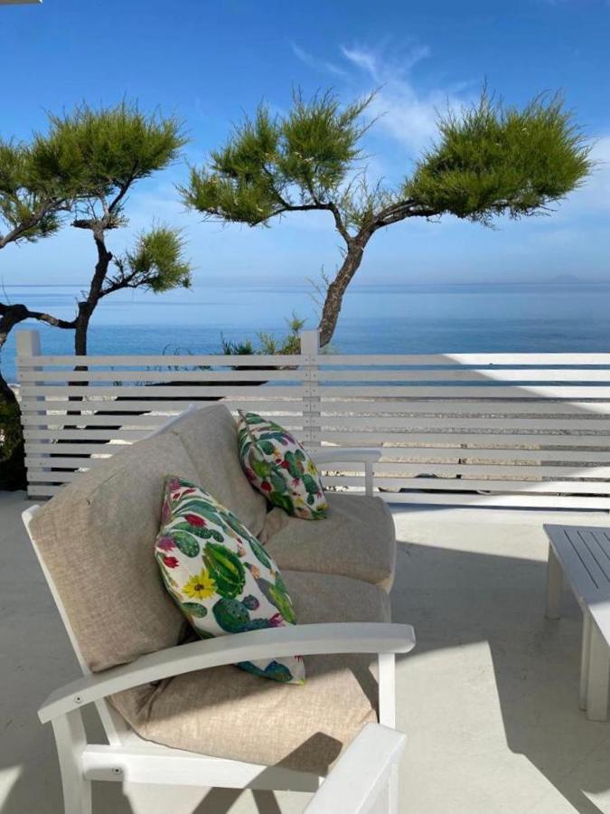 Capo Nettuno Hotel Capo dʼOrlando Екстериор снимка