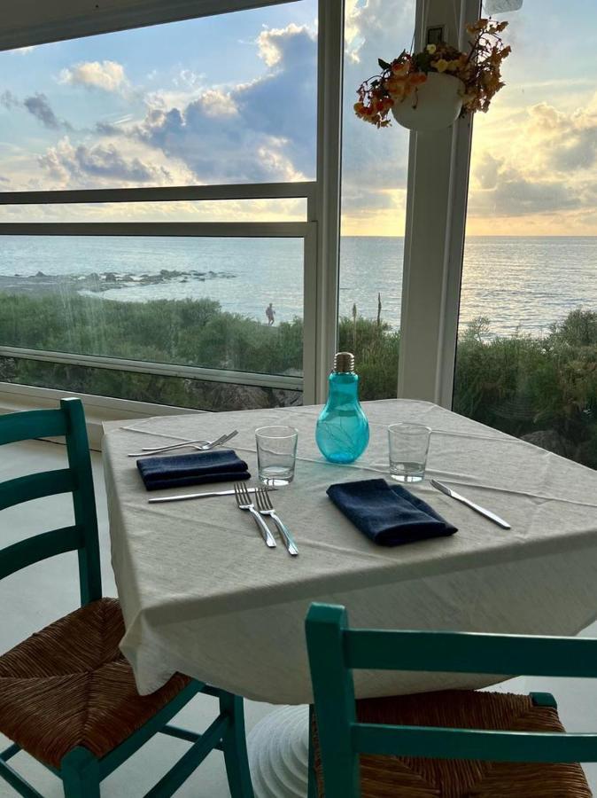 Capo Nettuno Hotel Capo dʼOrlando Екстериор снимка