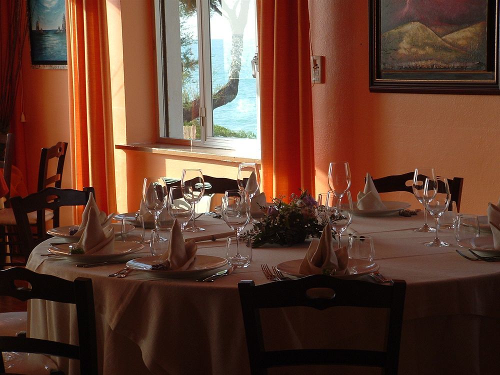 Capo Nettuno Hotel Capo dʼOrlando Екстериор снимка